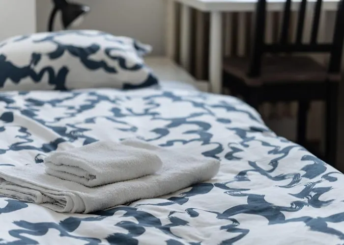 With 2 Beds In The Centre *